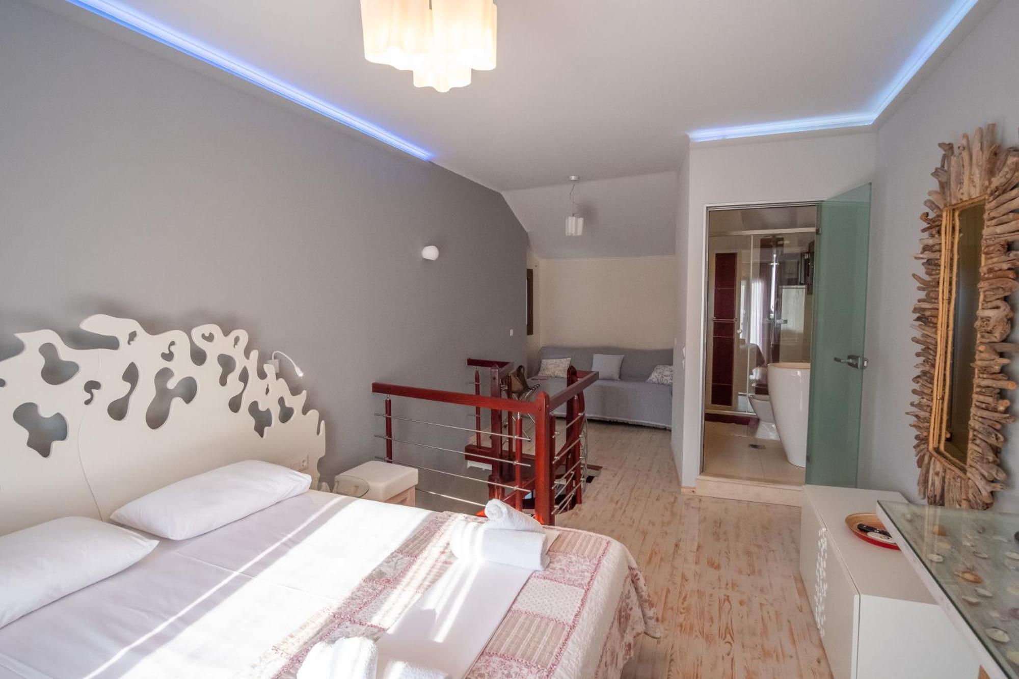 Sekreto - "S" Maisonettes & Studios Adults Only Парга Екстериор снимка