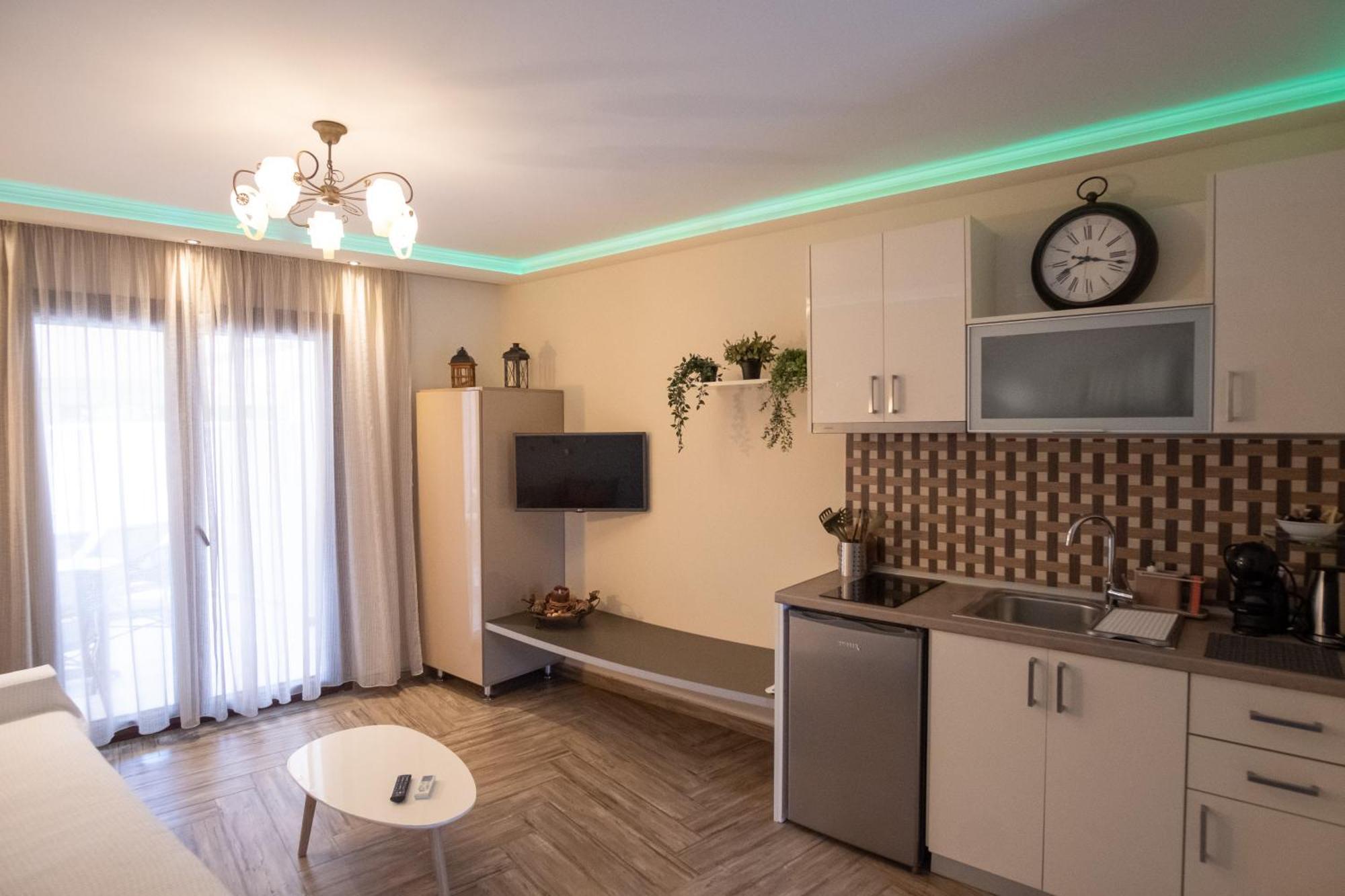 Sekreto - "S" Maisonettes & Studios Adults Only Парга Екстериор снимка