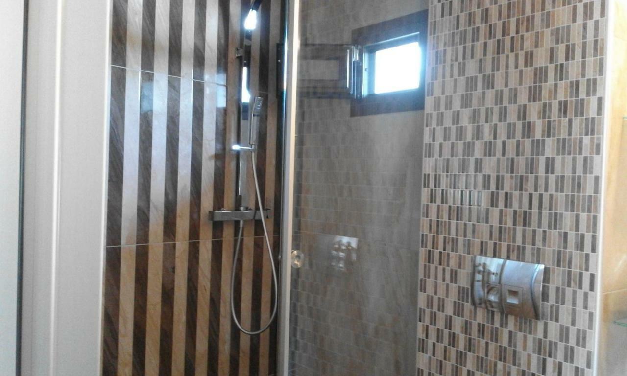 Sekreto - "S" Maisonettes & Studios Adults Only Парга Екстериор снимка